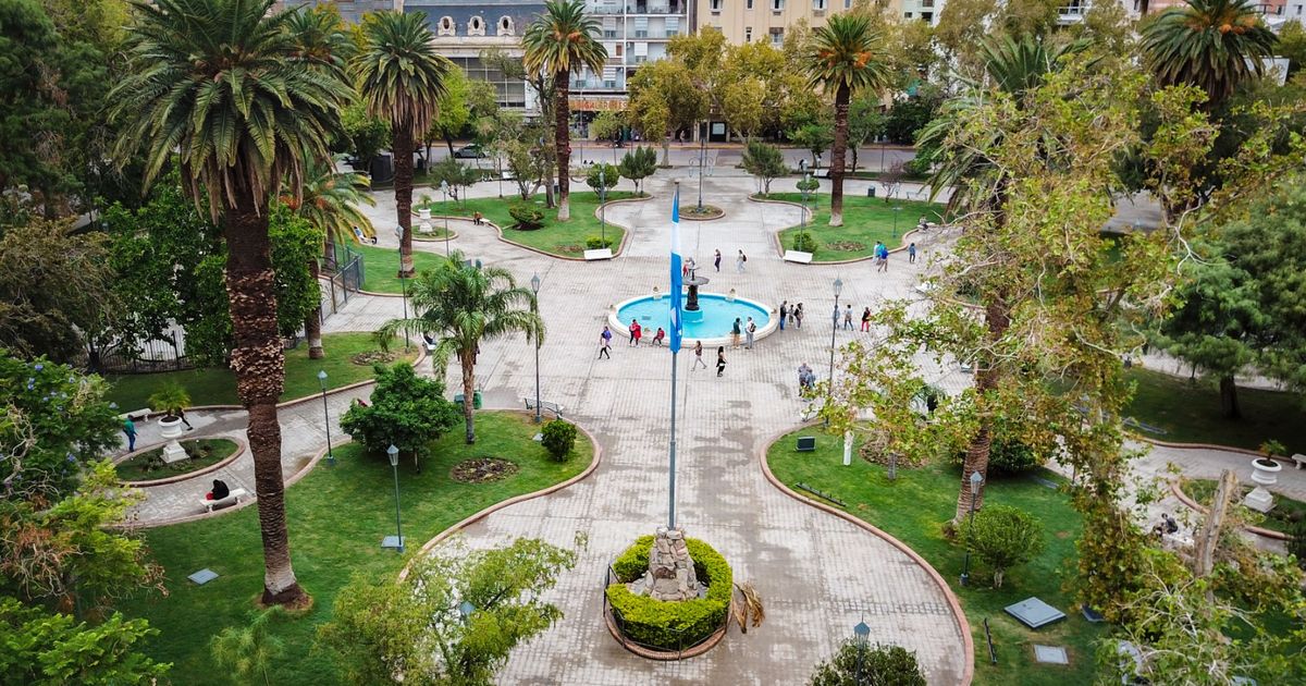 Plaza De Mayo El Antes Y Ahora De La Metamorfosis Desde Arriba