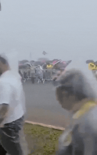 En Brasil, un rayo cayó sobre militantes de Bolsonaro y registraron decenas de heridos