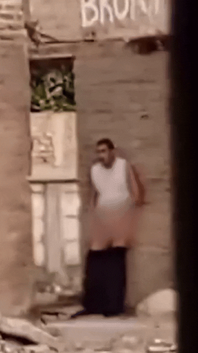 Filmaron a un exhibicionista mientras se manoseaba en plena vía pública en Rivadavia