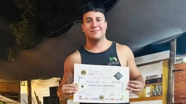 Los familiares del joven atacado en un boliche piden cadenas de oración porque su estado es crítico