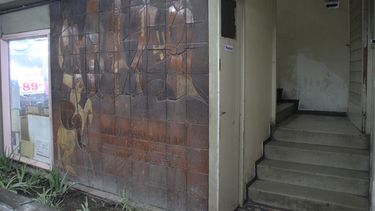 La piedra histórica en una ciudad oculta