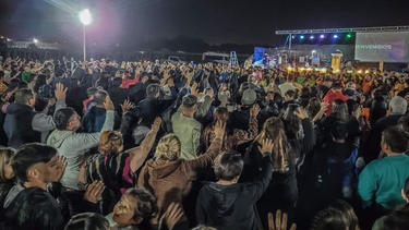 Una iglesia evangélica organiza un evento inédito en el cual promete sanación y milagros.