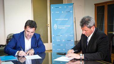 Uñac y la Secretaría de Energía de la Nación firmaron la adenda al convenio por El Tambolar