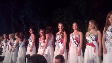 Las 19 candidatas a Reina Nacional del Sol se roban todas las miradas