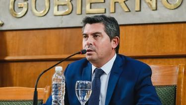 Orrego envió $500 millones a los municipios para bonos de fin de año