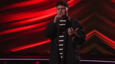 El sanjuanino Eduardo Desimone depende ahora del voto del público para seguir en La Voz Argentina.