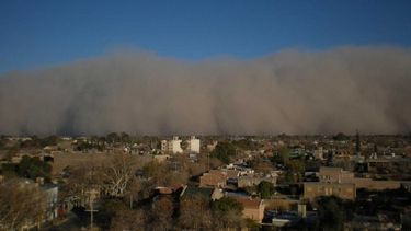 Otra vez, emiten alerta por viento Zonda