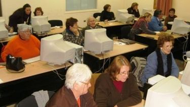 ¿Estás jubilado y querés hacer un taller? Mirá las opciones copadas que tenés en la UNSJ