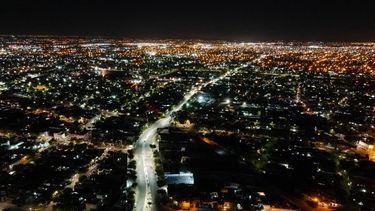 Impresionantes cambios: cinco importantes arterias de Capital estrenaron luz led