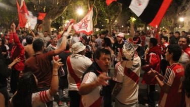 Cumpleaños de River, con banderazo y solidaridad sanjua