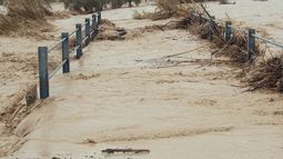 Iglesia: Personal municipal arregla 4 canales que se rompieron por las lluvias