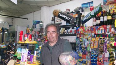 La solidaridad reconstruyó un kiosco tradicional rawsino