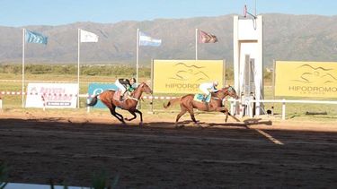 Crack sanjuanino ganó la milla y media en Dupuy, y se llevó 1 millón de pesos