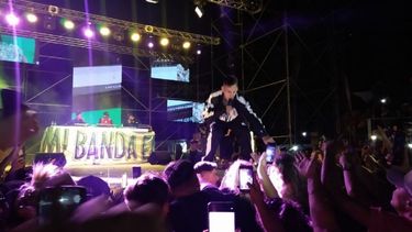 ¡Cumbia 420 pa los pibes!: la impresionante caravana con la que recibieron los sanjuaninos a L-Gante