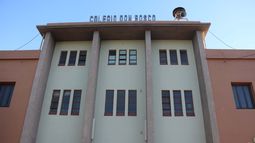 MinifaldaGate: cura de Don Bosco buscó suavizar la polémica, pero habló de una madre sugestiva