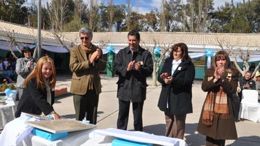 Celebraron los 75 años de la Escuela Carlos Norberto Vergara Celebraron los 75 años de la Escuela Carlos Norberto Vergara