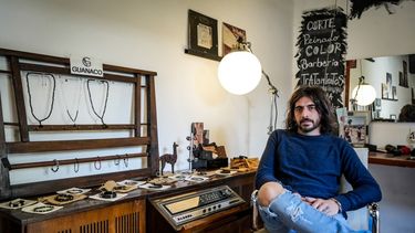 Guanaco: el sanjuanino que arrancó fabricando sus propios accesorios en pandemia y creó una marca de diseño