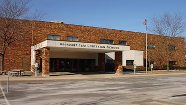 Cinco muertos en tiroteo en una escuela cristiana de Estados Unidos