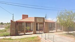 Este es el edificio que quedó sin iluminación en su frente. Este es el edificio que quedó sin iluminación en su frente.