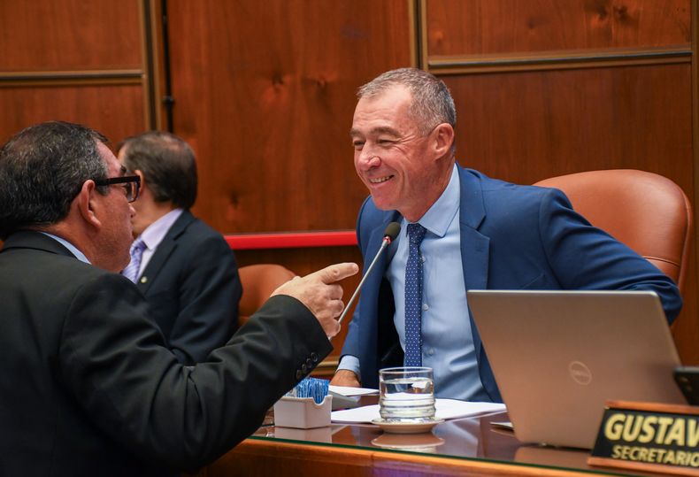 Fabián Martín como vicegobernador preside la Cámara de Diputados de San Juan. Ahora es candidato a diputado nacional. Fabián Martín como vicegobernador preside la Cámara de Diputados de San Juan. Ahora es candidato a diputado nacional.