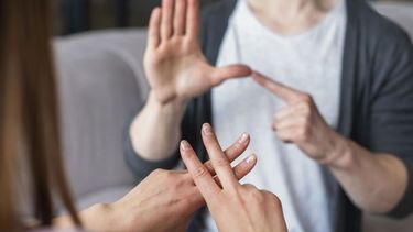 Capacitarán gratuitamente en lengua de señas: dónde y cuándo comenzará