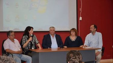 En Iglesia aprenden sobre conservación de estructuras arqueológicas en tierra