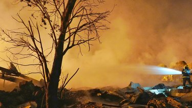 Tragedia en China: explosión en una fábrica de fuegos artificiales dejó al menos 26 muertos
