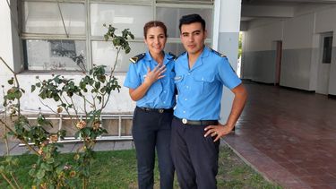 Video: la historia de amor detrás de la romántica propuesta de casamiento en la FNS