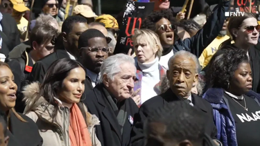 Robert De Niro, en la marcha en Nueva York. Captura de video
