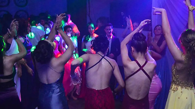 Buscan a una egresada sanjuanina que perdió las telas de su vestido&nbsp;