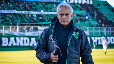 roly rodriguez, el hombre diez en la epoca dorada y cerebro de este nuevo san martin roly rodriguez, el hombre diez en la epoca dorada y cerebro de este nuevo san martin