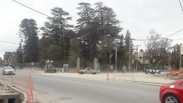 Obras en la Av. Central: abren el paso en la intersección con Hermógenes Ruiz