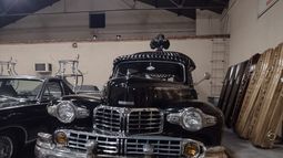 La tremenda historia de la carroza fúnebre que trasladó los restos del Wey Zapata