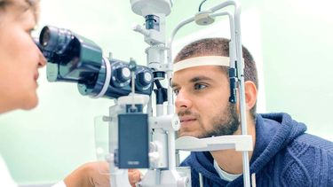 Por falta de respuesta, oftalmólogos sanjuaninos trasladan los costos no cubiertos por la OSP al paciente