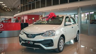 Gana el 50% de un Toyota Etios adhiriéndote al “Club de amigos Señor González”