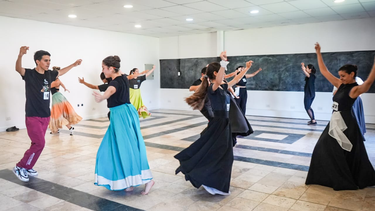 Por primera vez, bailarines sanjuaninos demostraron su talento buscando un lugar en la Noche de San Juan en Cosquín