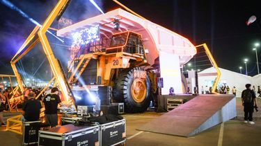 Desde un camión de 23 toneladas hasta juegos por pochoclos y exhibiciones de deportistas: los stands más atractivos de la feria