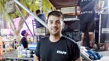 Fernando Herrar, con la camiseta que lo identifica como parte del staff de la técnica en la Fiesta Nacional de la Tradición.