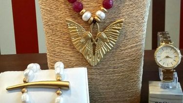 Sugerencia de viernes: conjuntos en plata y oro de Watch Me