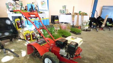 Familias cauceteras recibieron herramientas e insumos para trabajar la tierra