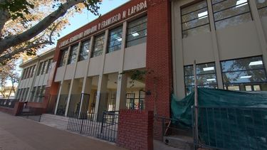 La comunidad educativa de la Escuela Rivadavia se encontraba preocupada al no saber si se trataba o no de un cuadro de meningitis.