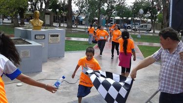 Un maratón familiar se corrió por el aniversario de Chimbas