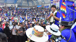 El partido de Evo Morales expulsó al presidente Luis Arce y arde la interna en Bolivia