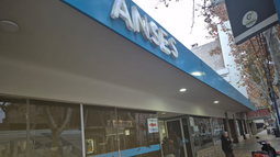 El hecho ocurrió el edificio del ANSES en calle Tucumán, casi Libertador. El hecho ocurrió el edificio del ANSES en calle Tucumán, casi Libertador.