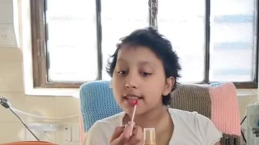 Marilú, la niña caucetera que conmueve al Hospital Gutiérrez.