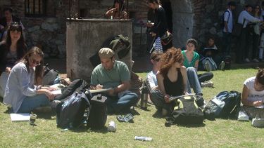 El bus del croquis: una propuesta bien sanjuanina para dibujar, viajar e inspirar