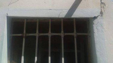 Su casa sufrió daños con el sismo y pide ayuda urgente