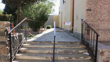 Una tradicional iglesia de Capital, afectada por el terremoto