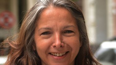 Famosos y funcionarios