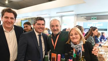 Orrego visitó el stand de San Juan en la Expo de La Rural